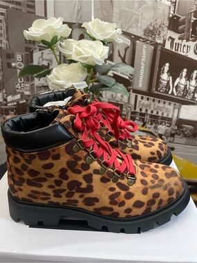 Lust 4 Life Ankle Boots/Booties, Leopard Animal Print with Red Laces SZ 7.5 NEW